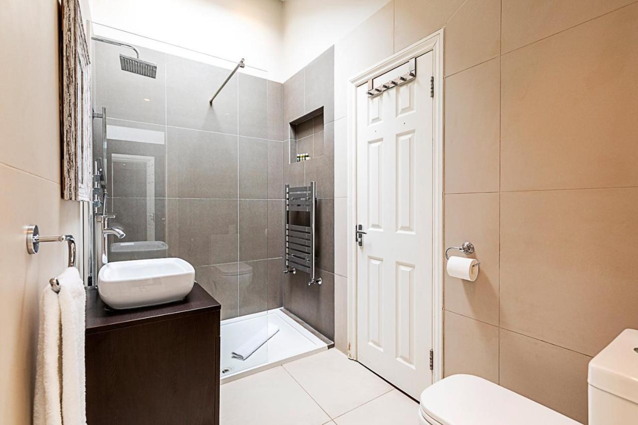 Holiday home Chic 4-bed House, Camden, *