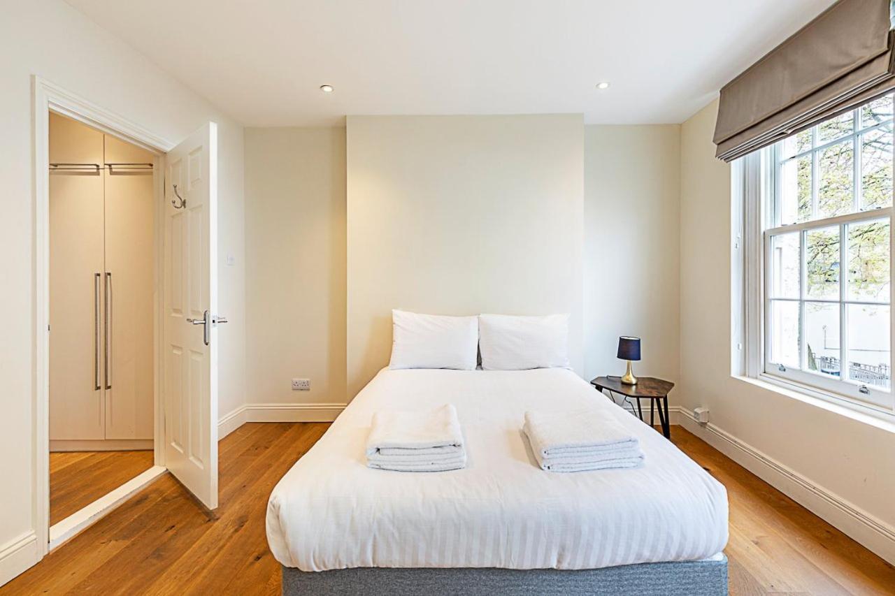 Chic 4-bed House, Camden, * London
