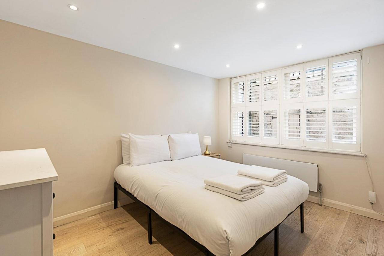 Holiday home Chic 4-bed House, Camden,