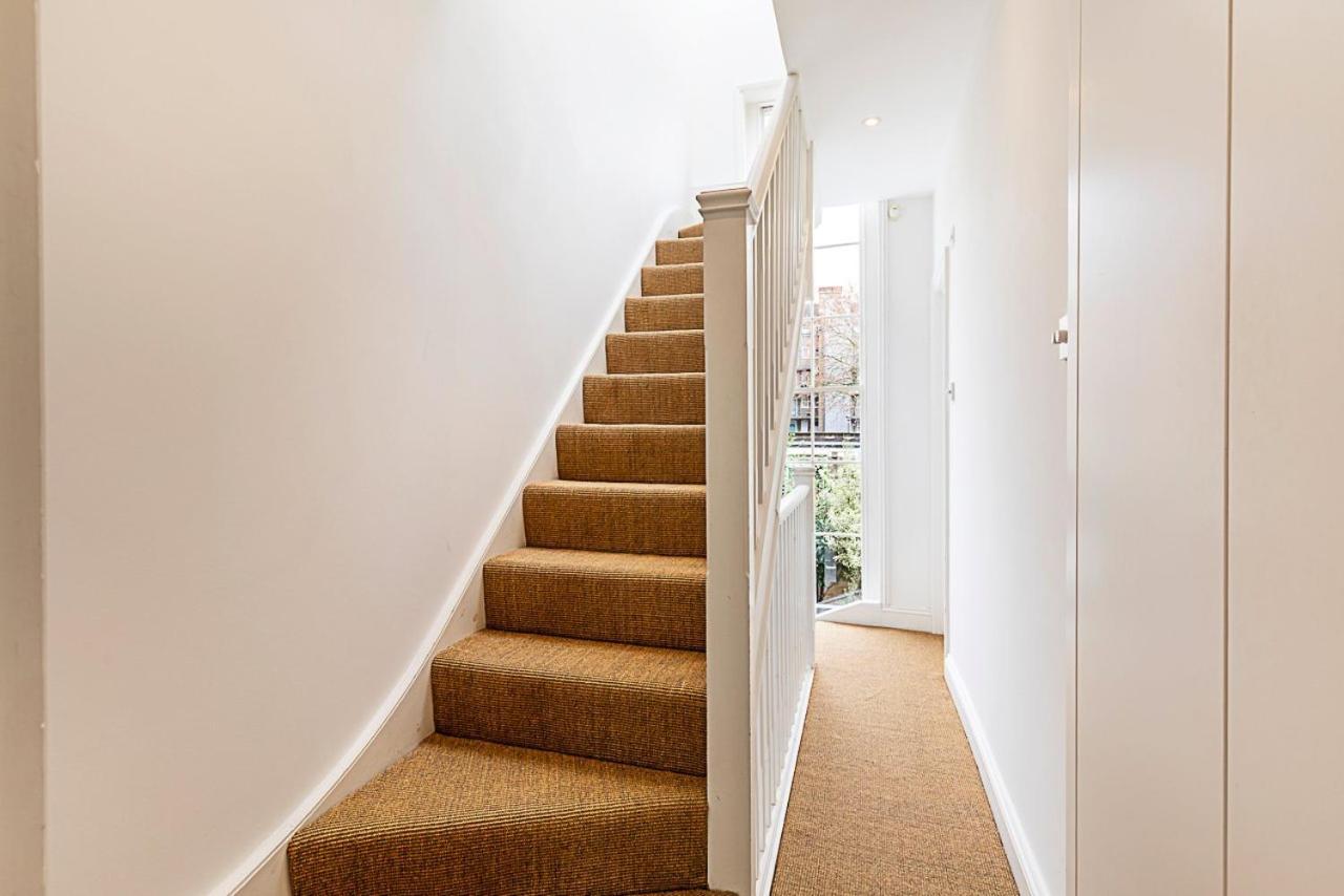 Holiday home Chic 4-bed House, Camden, *