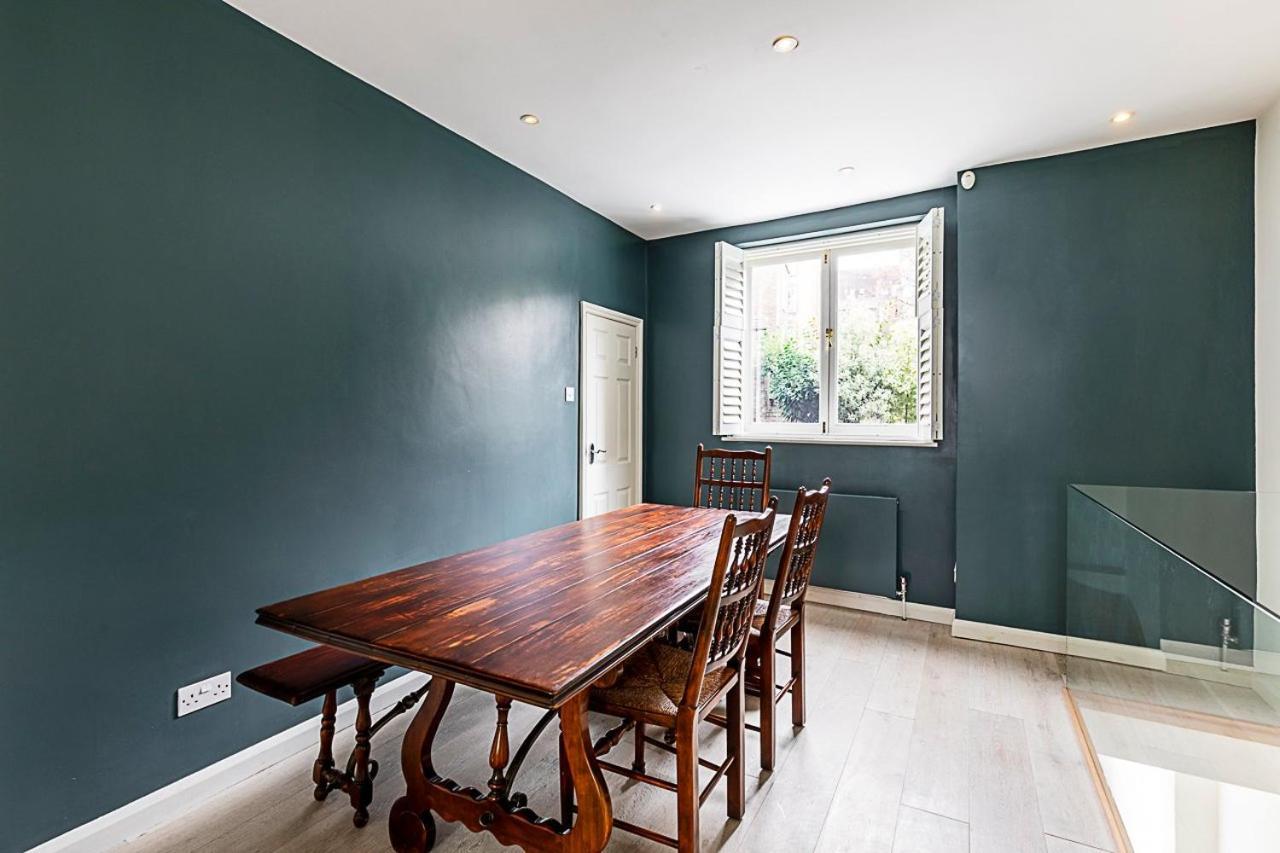 Chic 4-bed House, Camden, Holiday home *